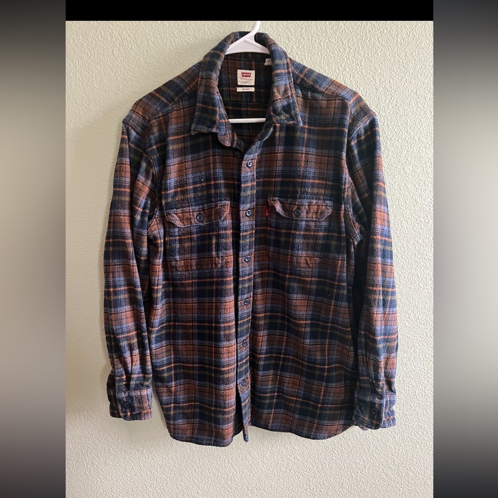Levi’s flannel